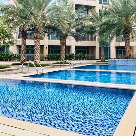 Upgraded Apartment With Stunning Burj Khalifa View Дубай Екстериор снимка