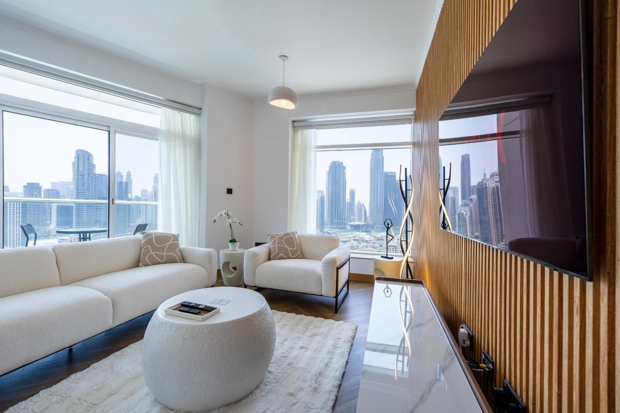 Upgraded Apartment With Stunning Burj Khalifa View Дубай Екстериор снимка