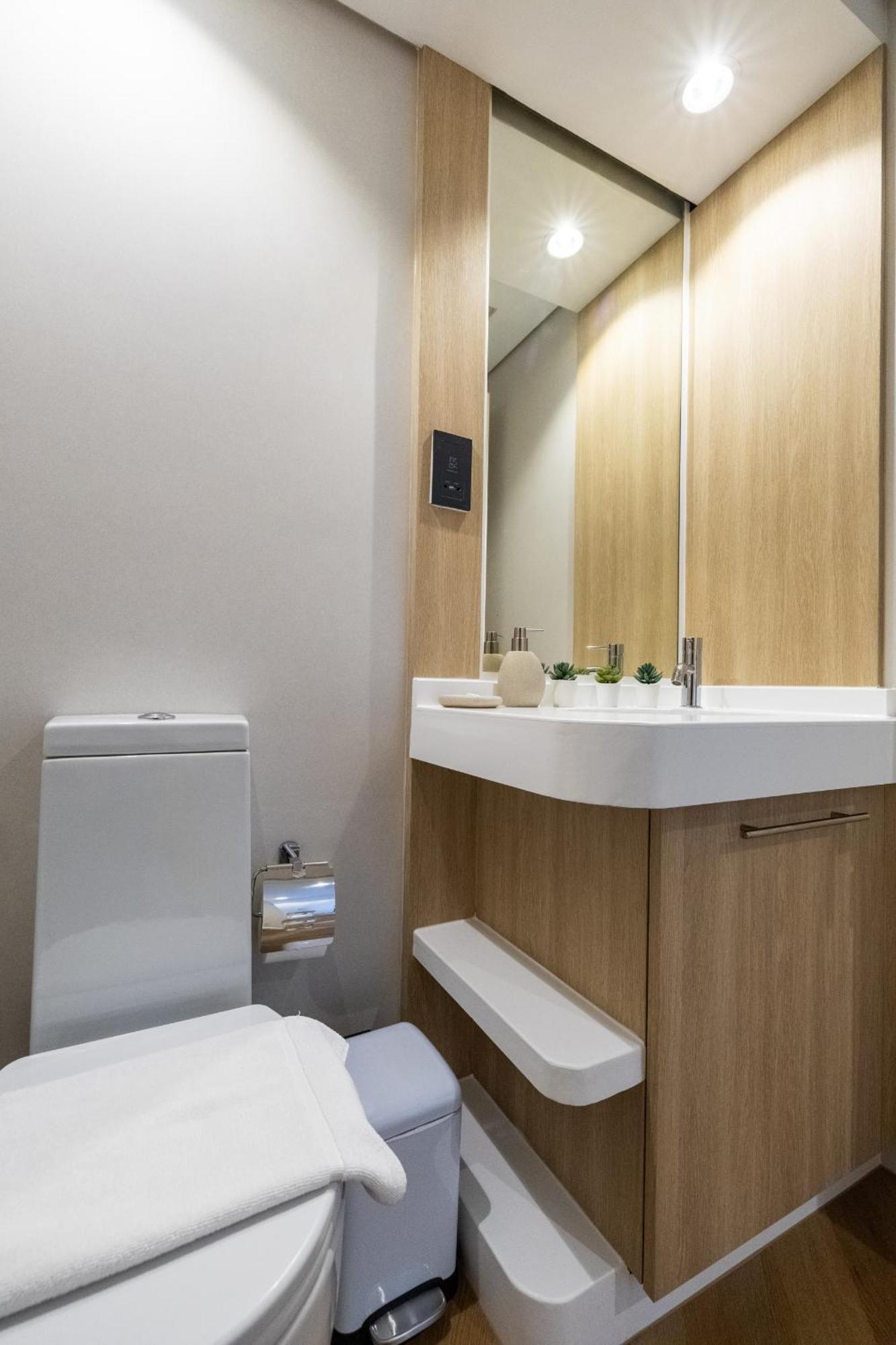 Upgraded Apartment With Stunning Burj Khalifa View Дубай Екстериор снимка