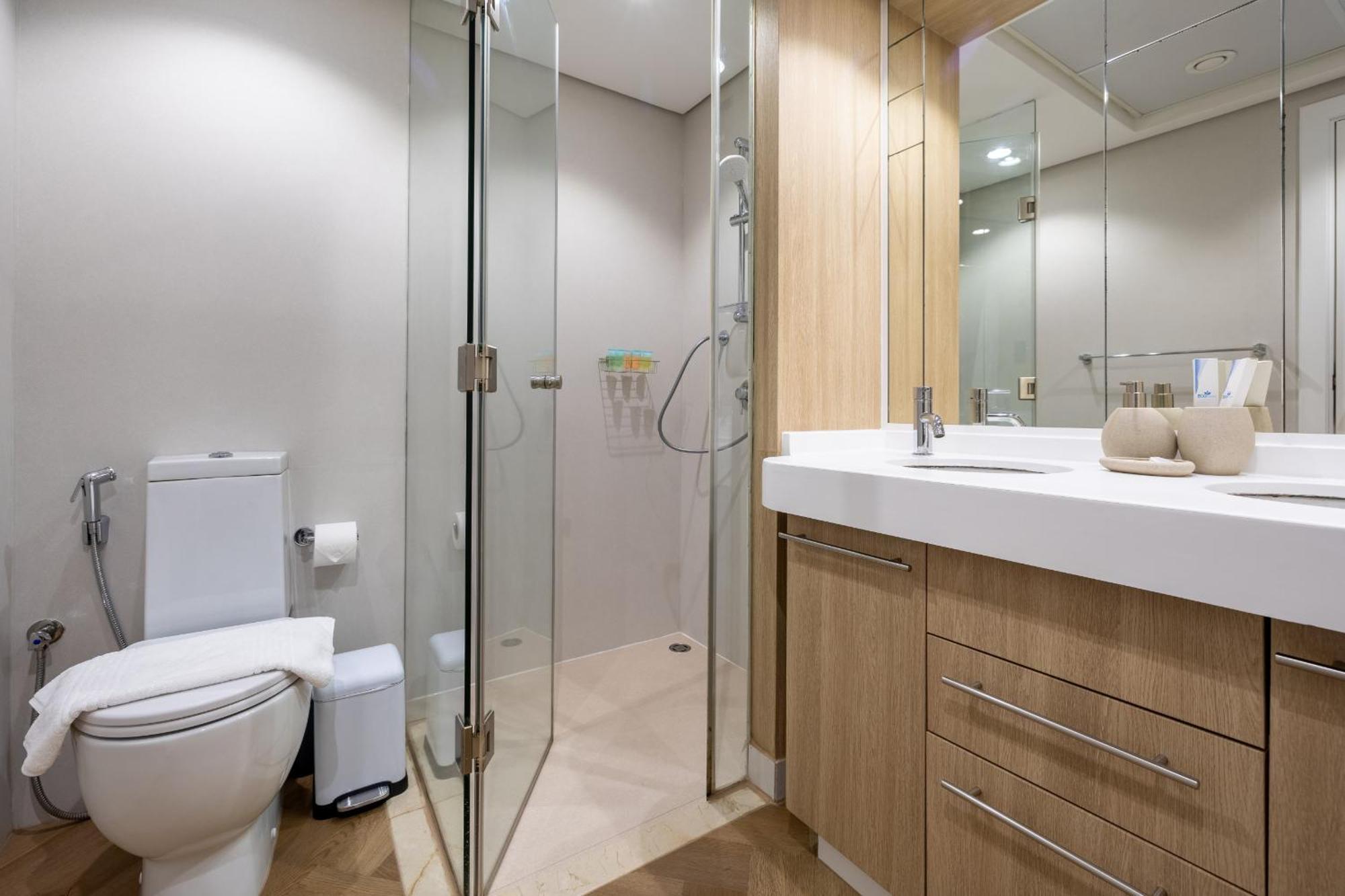 Upgraded Apartment With Stunning Burj Khalifa View Дубай Екстериор снимка