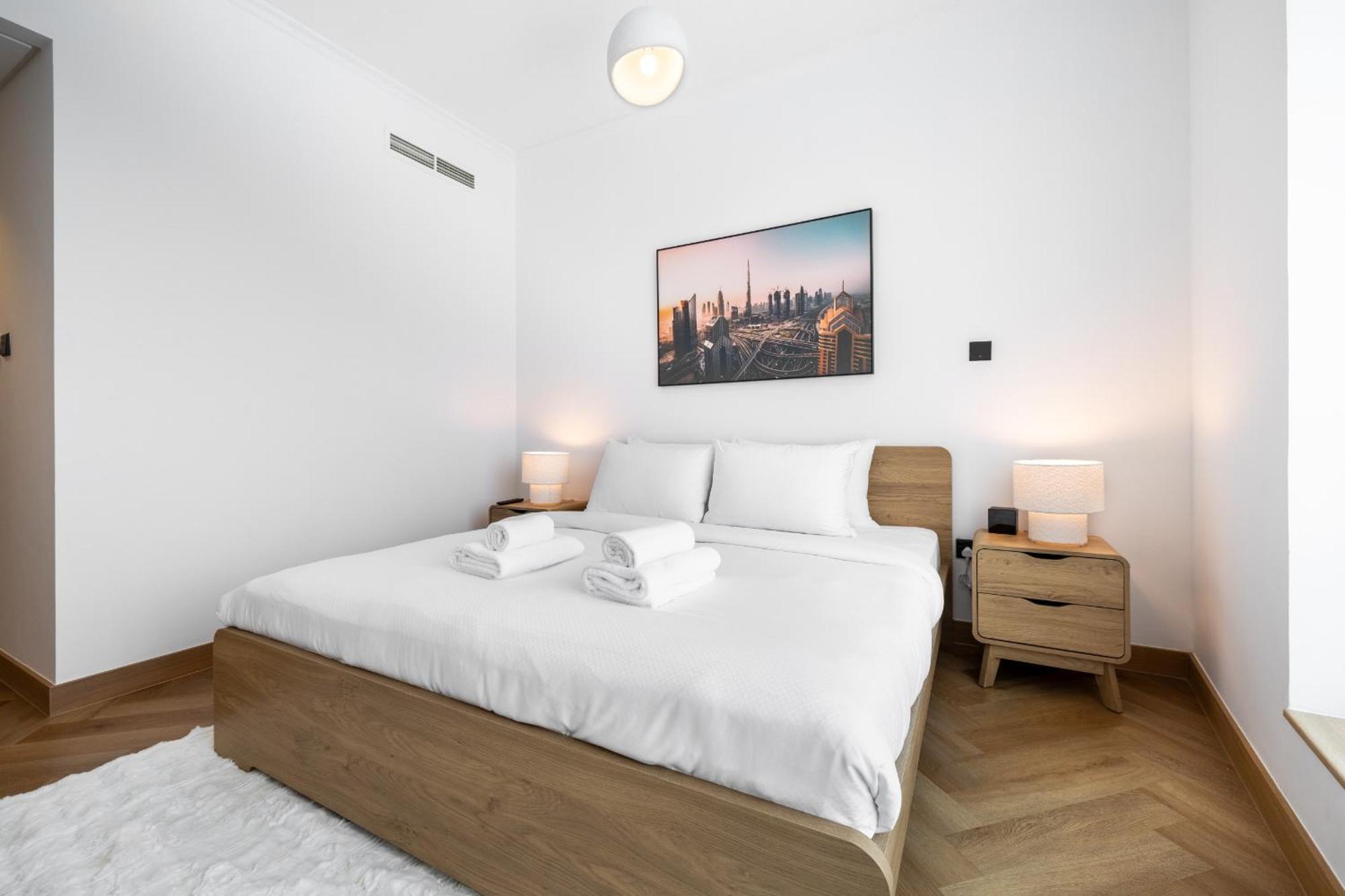 Upgraded Apartment With Stunning Burj Khalifa View Дубай Екстериор снимка
